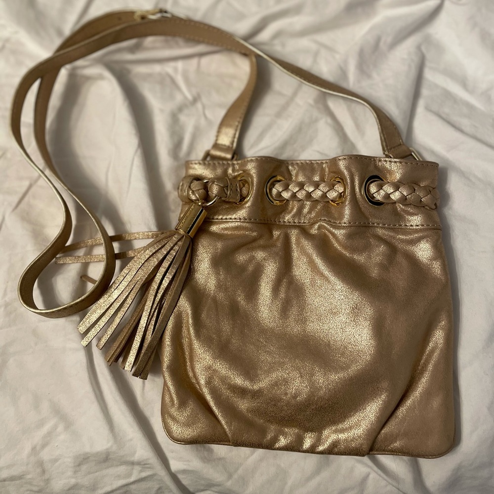 Michael kors crossbody in metallic Gold